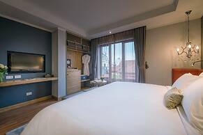 Bespoke Trendy Hotel Hanoi