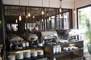 Bespoke Trendy Hotel Hanoi