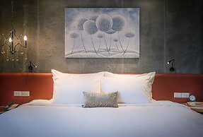 Bespoke Trendy Hotel Hanoi
