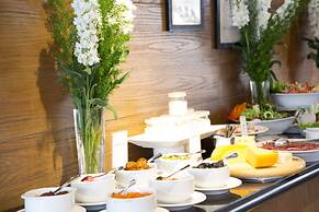 Bespoke Trendy Hotel Hanoi