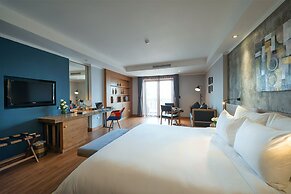 Bespoke Trendy Hotel Hanoi