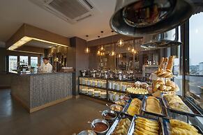 Bespoke Trendy Hotel Hanoi