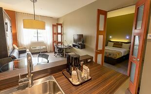 Hôtel Must – Quebec City Airport