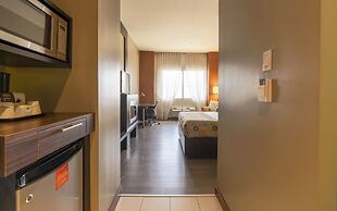 Hôtel Must – Quebec City Airport