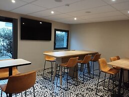 B&B HOTEL La Rochelle Centre les Minimes