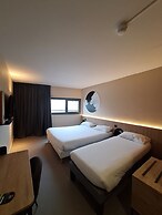 B&B HOTEL La Rochelle Centre les Minimes