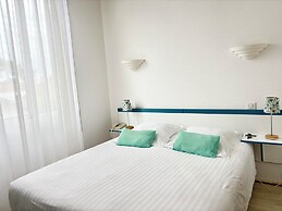 Hotel Orange Marine