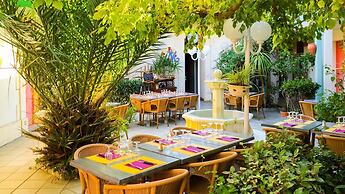 Hotel Orange Marine