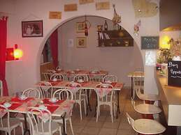 Hotel Orange Marine