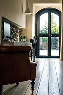 Talè Restaurant&Suite