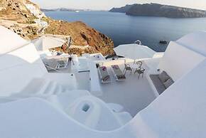 The Architect's Cave House