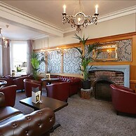 Royal Esplanade Hotel