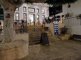 Rantzo Holiday Apartments