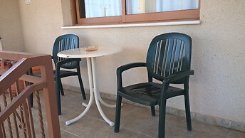 Rantzo Holiday Apartments