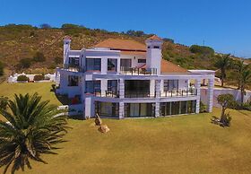 Fly me to the Moon Guest House