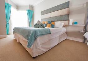 Fly me to the Moon Guest House