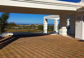 Fly me to the Moon Guest House