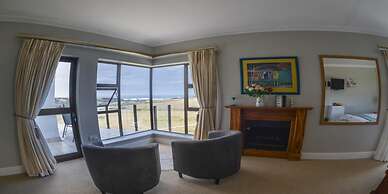 Fly me to the Moon Guest House