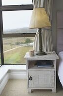 Fly me to the Moon Guest House