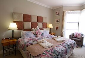 Fly me to the Moon Guest House