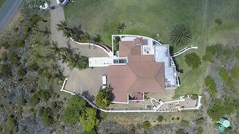 Fly me to the Moon Guest House