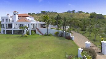 Fly me to the Moon Guest House