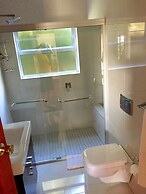 Kingston Place Guest House