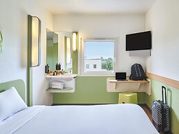 ibis budget Santeny