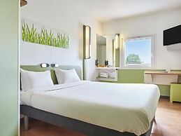 ibis budget Santeny
