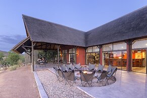 Hobatere Lodge
