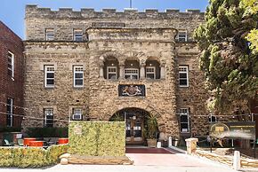 The Old Swan Barracks - Hostel