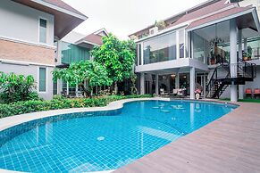 Murraya Residence