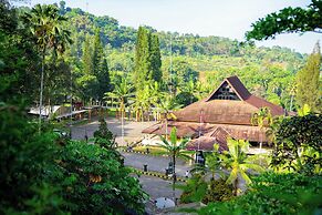 Grand Cempaka Resort Hotel