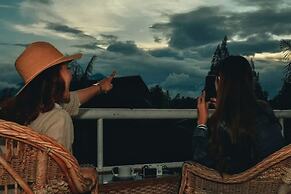 The Tavia Riverside Resort & Convention