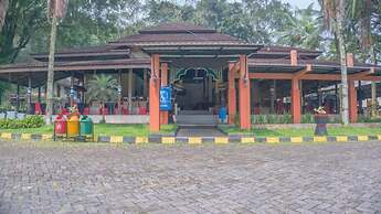 Grand Cempaka Resort Hotel