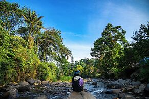 Grand Cempaka Resort Hotel