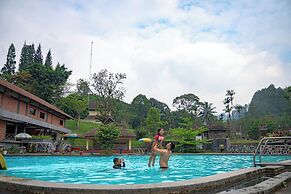 Grand Cempaka Resort Hotel