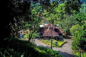 Grand Cempaka Resort Hotel