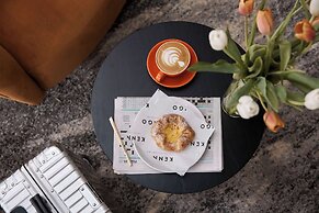 Kennigo Hotel Brisbane, Independent Collection by EVT