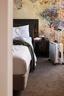 Kennigo Hotel Brisbane, Independent Collection by EVT