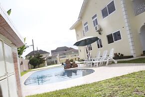 Kingsbridge Royale Hotel