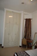 Kingsbridge Royale Hotel