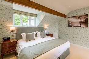 Lindeth Fell Country House