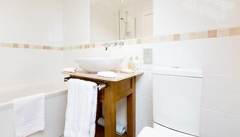 Lindeth Fell Country House