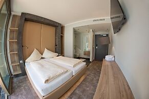 Hotel Rocket Rooms Velden