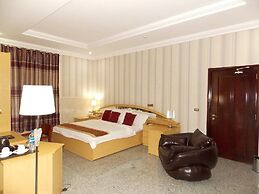 Ajuji Greenwich Hotel
