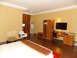 Ajuji Greenwich Hotel