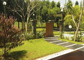 The Gecho Inn Country