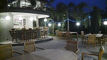 The Gecho Inn Country