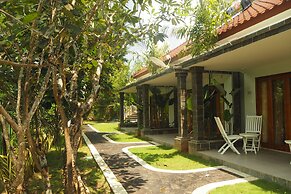 The Gecho Inn Country